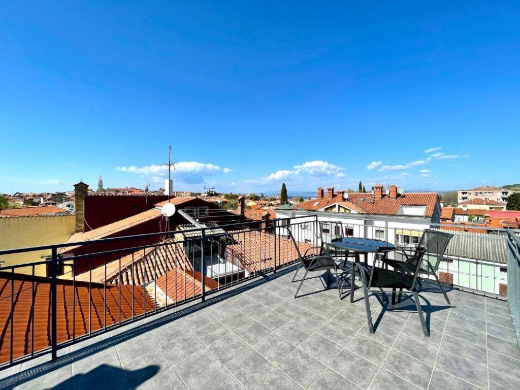 Apartamento Happy Casa Isola Piccola Izola Exterior foto